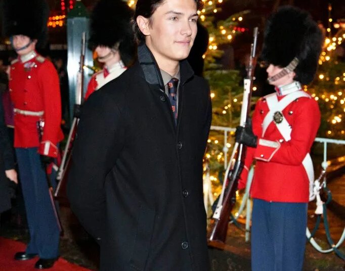 Count Nikolai supported his grandmother at the premiere of the revival of 'The Snow Queen'