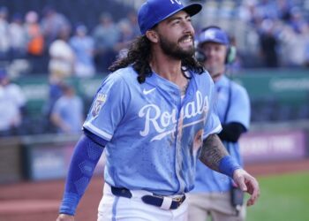 Royals agree to terms with Jonathan India