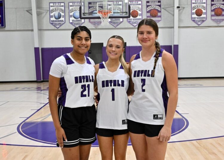 Royals’ girls’ basketball is back with a purpose