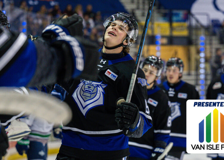 Royals open homestand in the win column