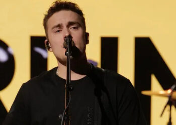 Sam Fender on 'Jimmy Kimmel Live!' (Disney/Randy Holmes)