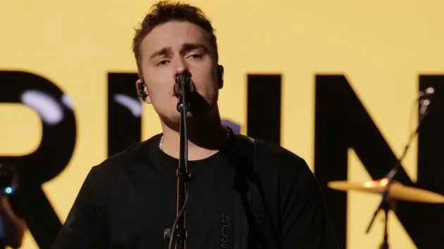 Sam Fender on 'Jimmy Kimmel Live!' (Disney/Randy Holmes)