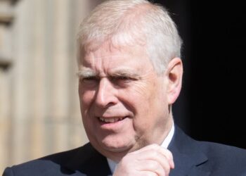 Shock email claims Andrew given 'massage' at Ghislaine Maxwell's home | Royal | News