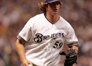 Brewer pitcher Derrick Turnbow scores the last out to save the game in the 9th during the Milwaukee Brewers-New York Yankees baseball game at Miller Park, Tuesday, June 7, 2005.