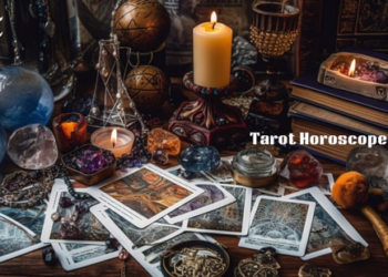 Tarot Horoscope Today: Zodiac Sign Predictions for November 3, 2025(Freepik)