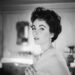 Actress Elizabeth Taylor at the Dorchester Hotel in London (The Cecil Beaton Studio Archive)