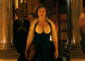 Nina Hoss as Eileen making her entrance in Hedda