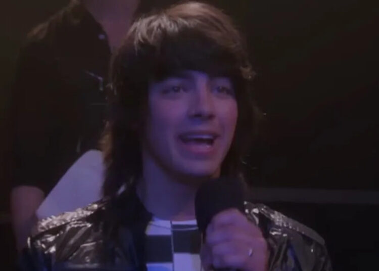 Shane Grey (Joe Jonas) sings in Camp Rock.