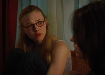 Needy looks worried inside her home in Jennifer's Body