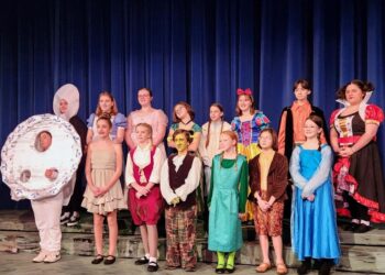 'The magic of being yourself': MAUHS to perform 'Shrek the Musial' | Entertainment