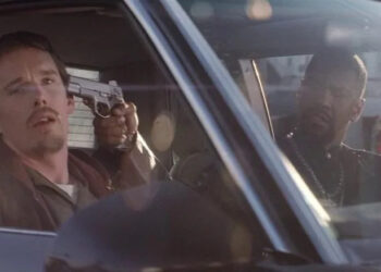 Harris holding a gun to Hoyt's head in Training Day