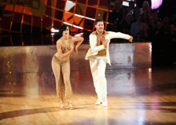 Rumer Willis and Val Chmerkovskiy