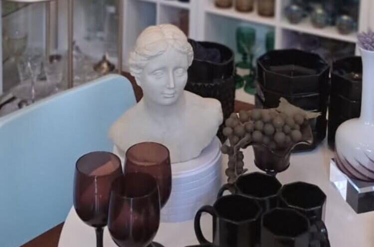 Vintage serveware brings warmth, nostalgia to holiday table | Entertainment/Life