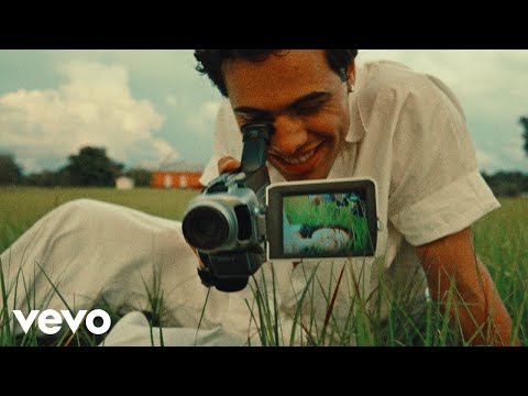 Mergui - Nothing Gold Can Stay (Official Music Video)