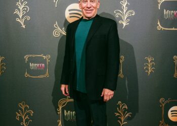 stephen schwartz wicked for good