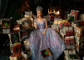Ariana Grande as Glinda (Universal Pictures)