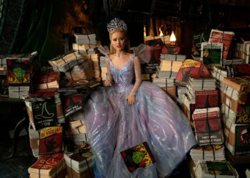 Ariana Grande as Glinda (Universal Pictures)