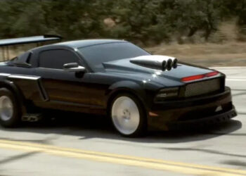 K.I.T.T. in attack mode on Knight Rider