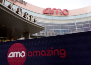 AMC Entertainment CEO remains in charge of world's largest theater chain after stroke :: WRAL.com