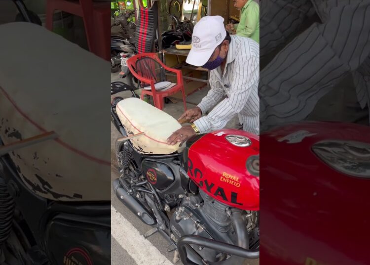 Royal Enfield hunter 350 seat modification #royalenfieldhunter350 #seatmodification