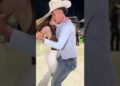 NUEVO TRUCO CON | let’s twist again #music #parati #dance #huapangosperros #merengue #pasion #humor