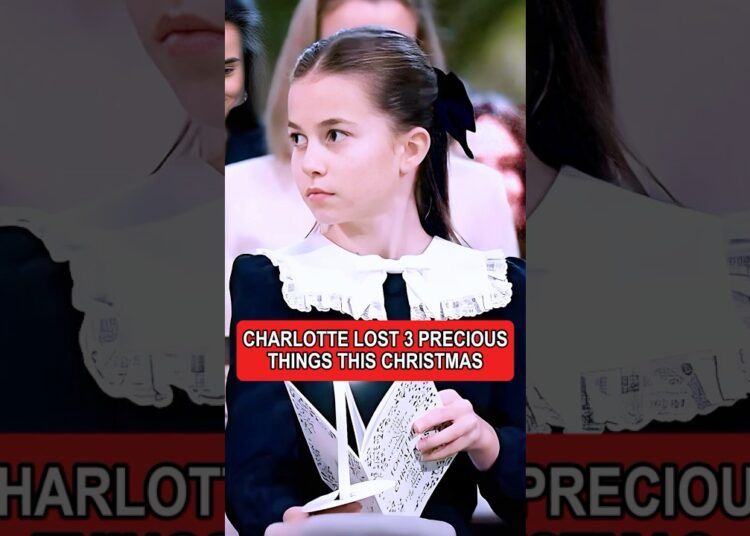 Do you notice Princess Charlotte 3 precious things this Christmas #royal#Charlotte #christmas