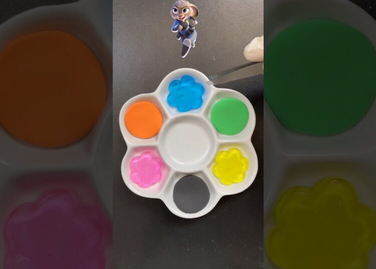 Zootopia colour mixing #zootopia #colormixing #satisfying #art #shakira