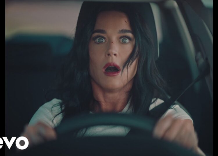 Katy Perry – bandaids (Official Video)