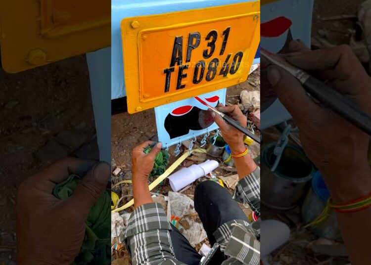 Indian STREET Artist Creates Incredible Paint Art On Trucks Daily #viral #art #shorts #trending