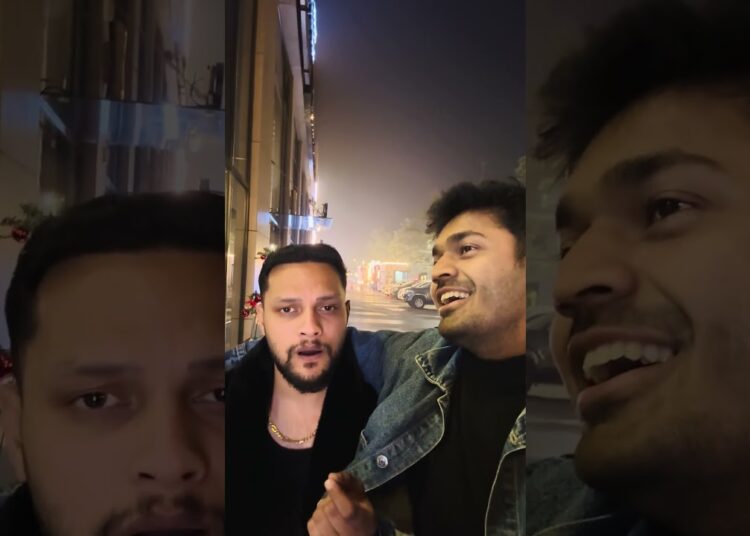 Artists on Streets of Chandigarh!! – Shayari and Singing!