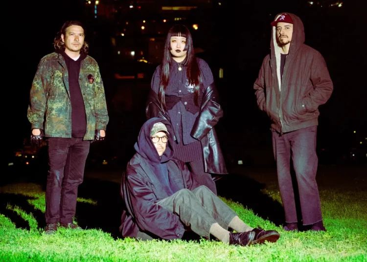 7 New Songs Out Today to Listen To: Dry Cleaning, Draag, and More
