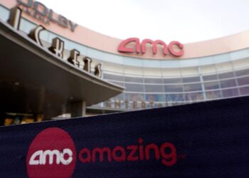 AMC Entertainment CEO remains in charge of world's largest theater chain after stroke