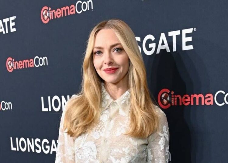 Amanda Seyfried refuses to apologize for Charlie Kirk comments - Celebrity News - Entertainment