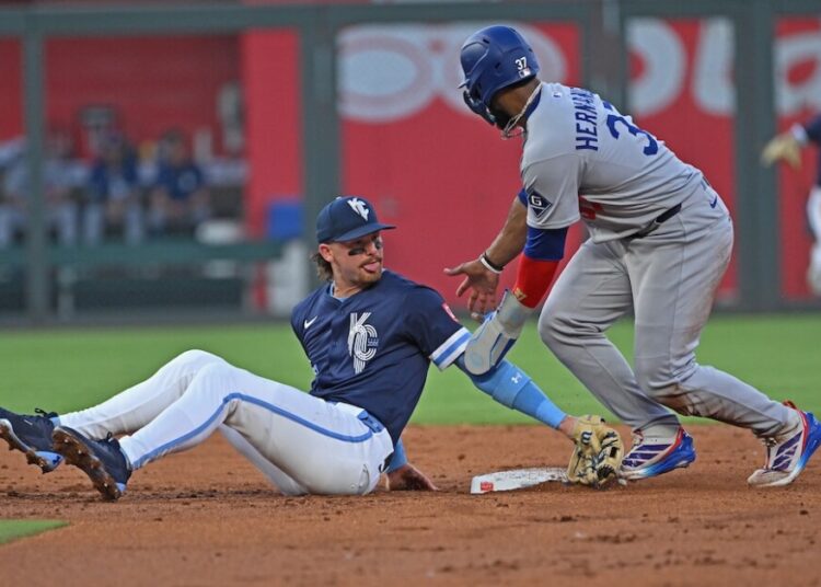 American League team surfaces in potential Teoscar Hernández trade