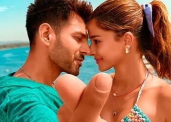 The new version of Saat Samundar Paar features Kartik Aaryan and Ananya Panday.