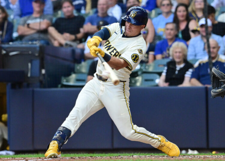 Brewers To Trade Isaac Collins To Royals For Angel Zerpa