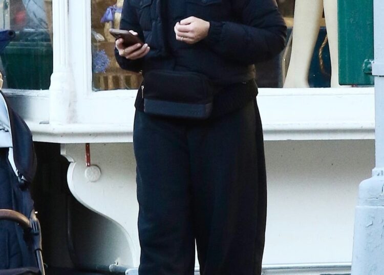 *exclusive* new york city, ny cameron diaz is all bundled up for the cold weather while out with husband benji madden and their baby in manhattan’s downtown area. pictured: cameron diaz backgrid usa 16 december 2025 byline must read: brosnyc / backgrid usa: +1 310 798 9111 / usasales@backgrid.com uk: +44 208 344 2007 / uksales@backgrid.com *uk clients pictures containing children please pixelate face prior to publication*
