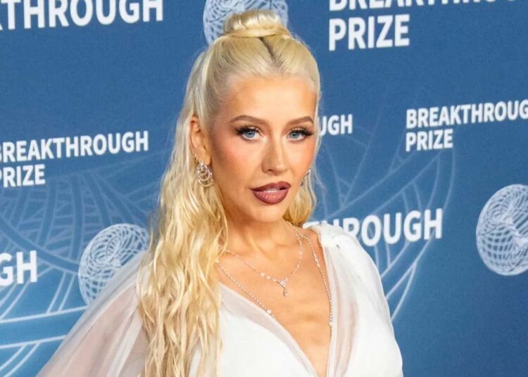 Christina Aguilera to take ‘personal’ step amid new music hype