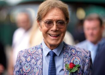 Cliff Richard reveals he has been treated for prostate cancer
