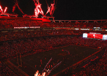 Commanders cast new light on in-game entertainment, fan experience at Northwest Stadium 