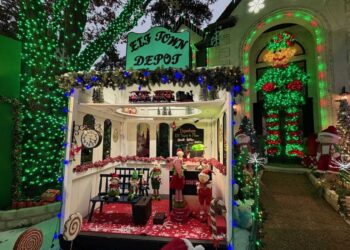 Elf Town, Loders, Deerfield Plano, Great Christmas Light Fight