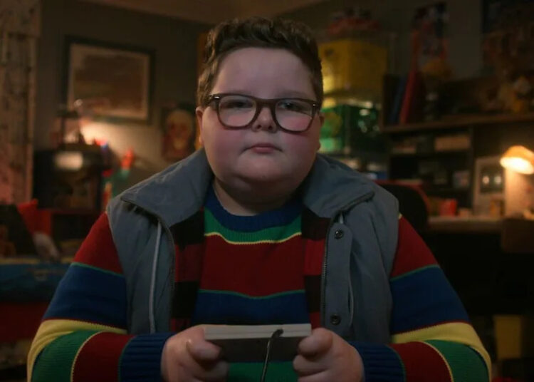 Derek playing a video game in Stranger Things Season 5.