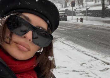 Emily Ratajkowski Cosigns This Celebrity-Favorite Beret