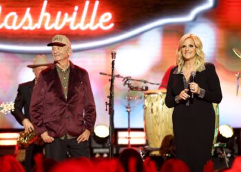 Every Performer, Celebrity at NBC's Christmas in Nashville
