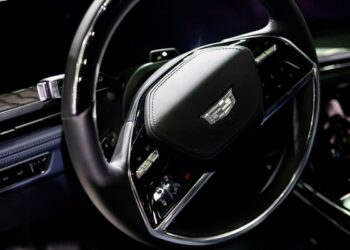 GM Strikes Deal to Put Apple (APPL) Music In All of Its Vehicles
