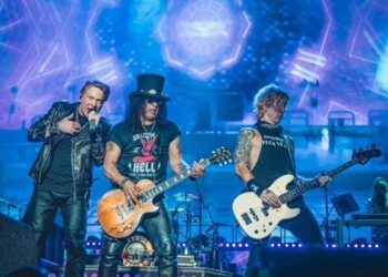 Guns N' Roses.