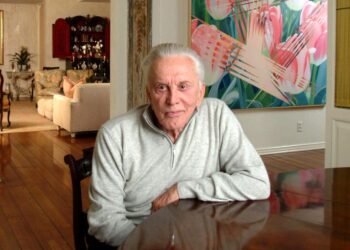 Health Tips From Celebrities Who Lived to Be 100 Years Old