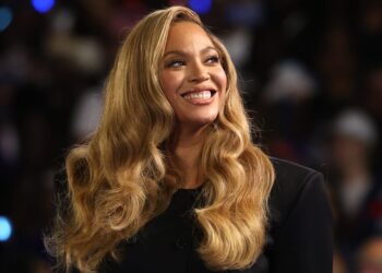 How Beyoncé Officially Became a Billionaire