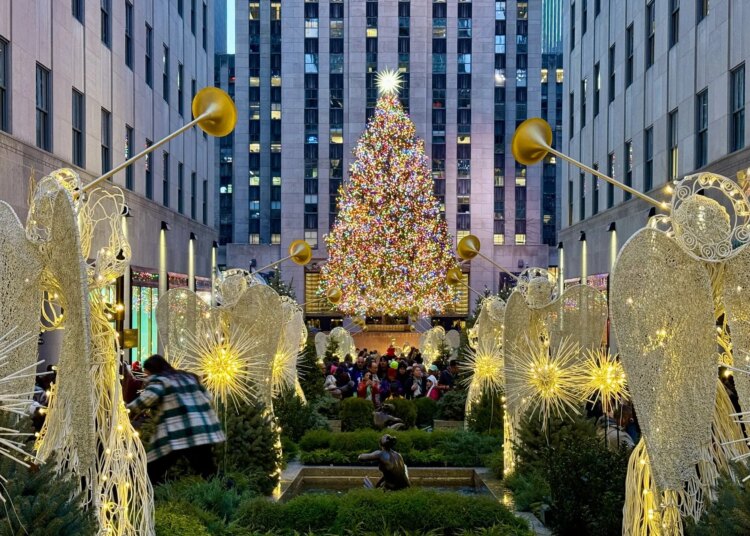 How to watch 2025 Rockefeller Center Christmas tree lighting live