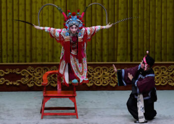 In a breakneck digital era, the ancient art of Peking opera works hard to keep flourishing